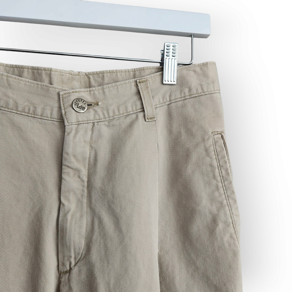 Vintage Riveted Lee Khaki Pleated High Waisted  Capri Trousers Pants 28 - Picture 2 of 7